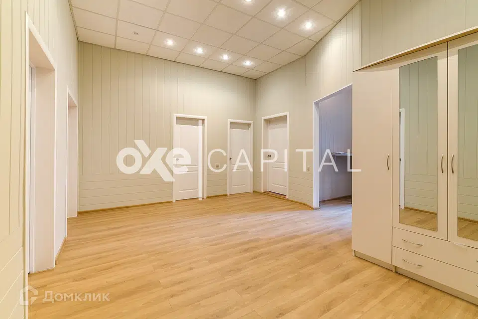 Продаётся 4-комнатная квартира, 110 м²
