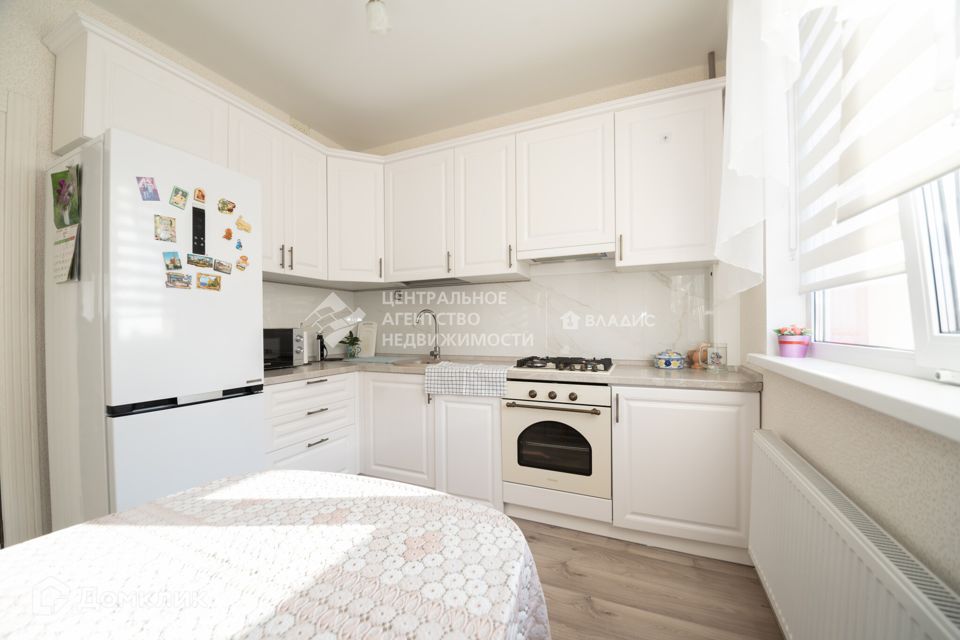 Продаётся 2-комнатная квартира, 56.6 м²