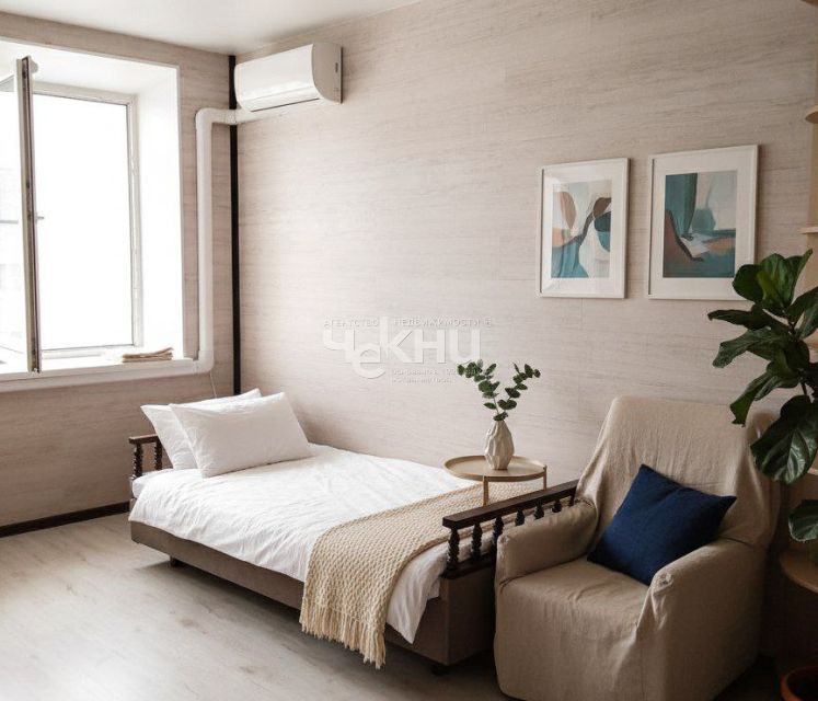 Продаётся 1-комнатная квартира, 44 м²