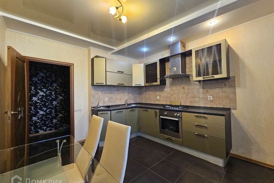 Продаётся 2-комнатная квартира, 66.6 м²