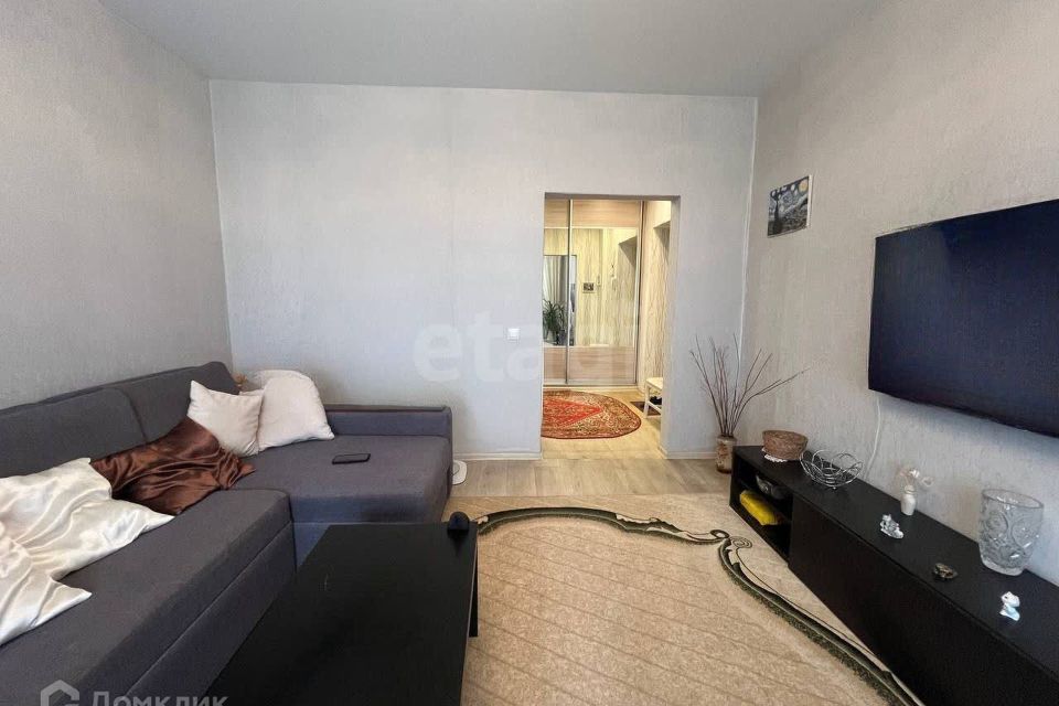 Продаётся 2-комнатная квартира, 56.9 м²