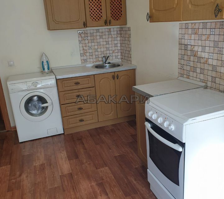 Сдаётся 2-комнатная квартира, 64 м²