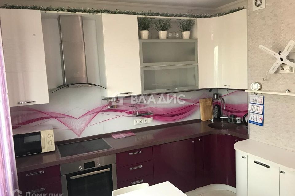 Продаётся 3-комнатная квартира, 72 м²