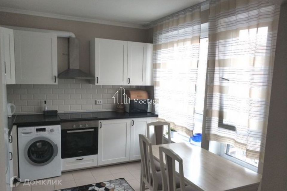 Сдаётся 2-комнатная квартира, 70 м²