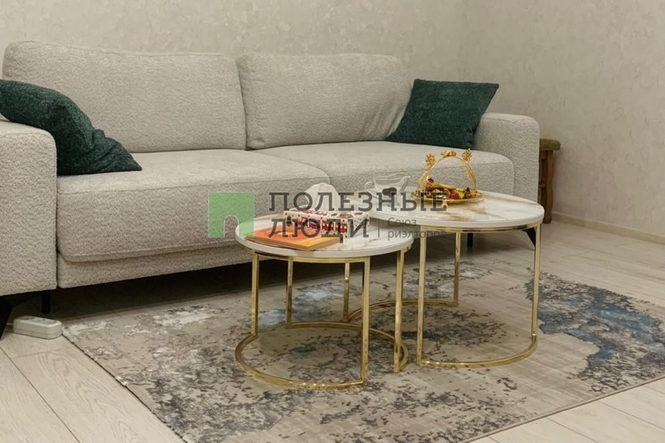 Продаётся 3-комнатная квартира, 98 м²