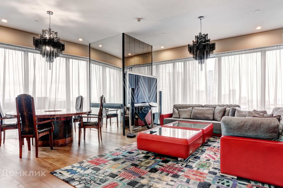 Сдаётся 2-комнатная квартира, 110 м²