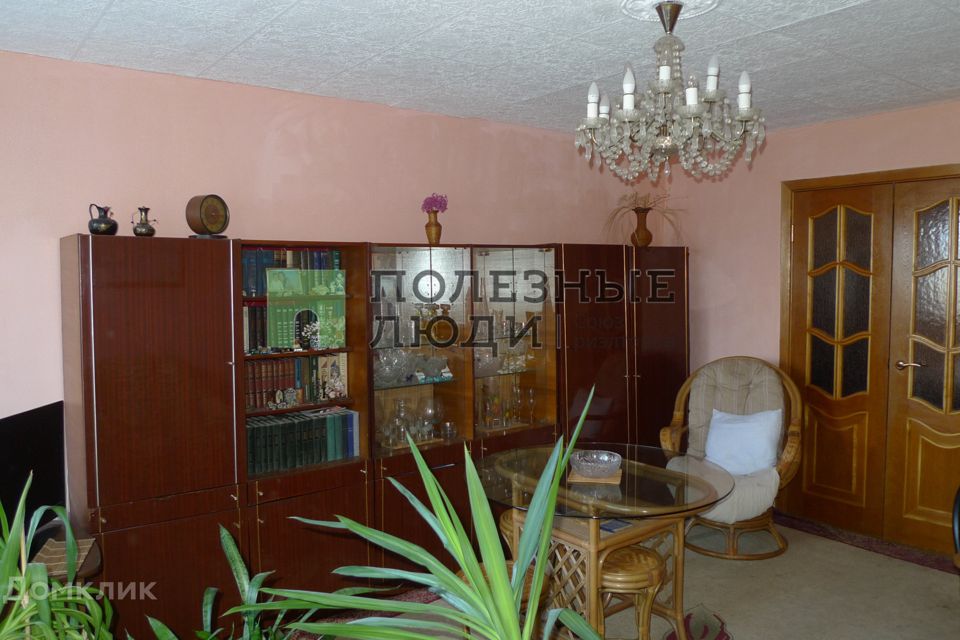 Продаётся 3-комнатная квартира, 58.3 м²