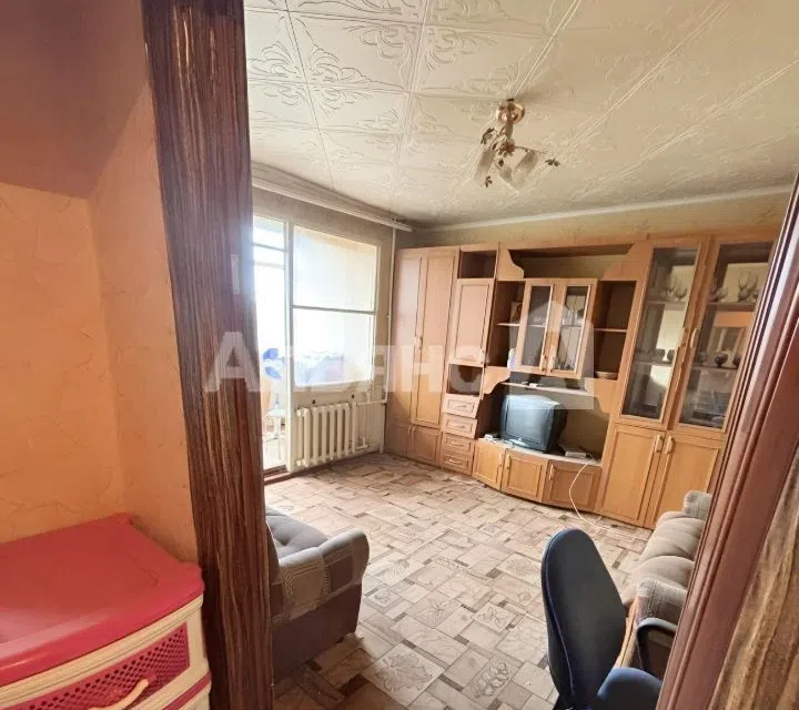 Продаётся 1-комнатная квартира, 30.4 м²