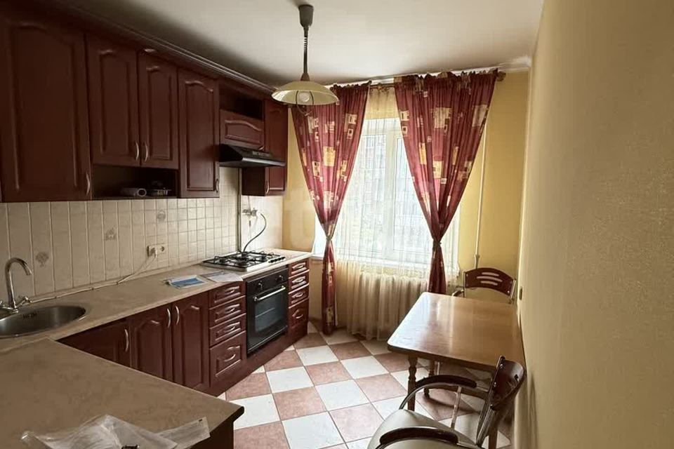 Продаётся 4-комнатная квартира, 71.4 м²