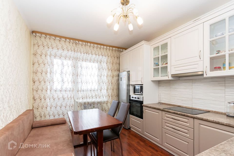 Продаётся 1-комнатная квартира, 43.2 м²