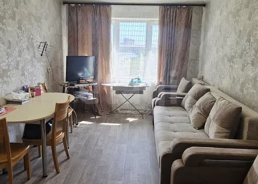 Продаётся 1-комнатная квартира, 40.9 м²