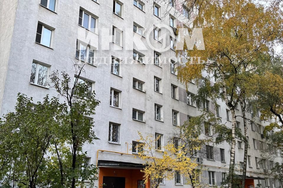 Продаётся 3-комнатная квартира, 50.6 м²