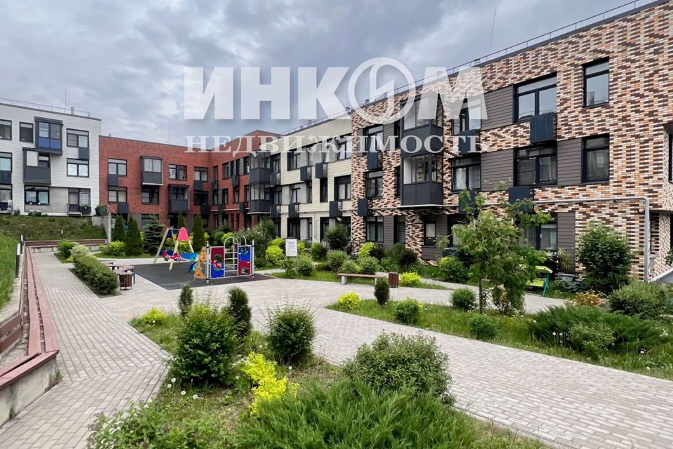 Продаётся 1-комнатная квартира, 42 м²