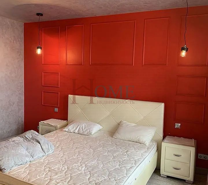 Сдаётся 4-комнатная квартира, 137 м²