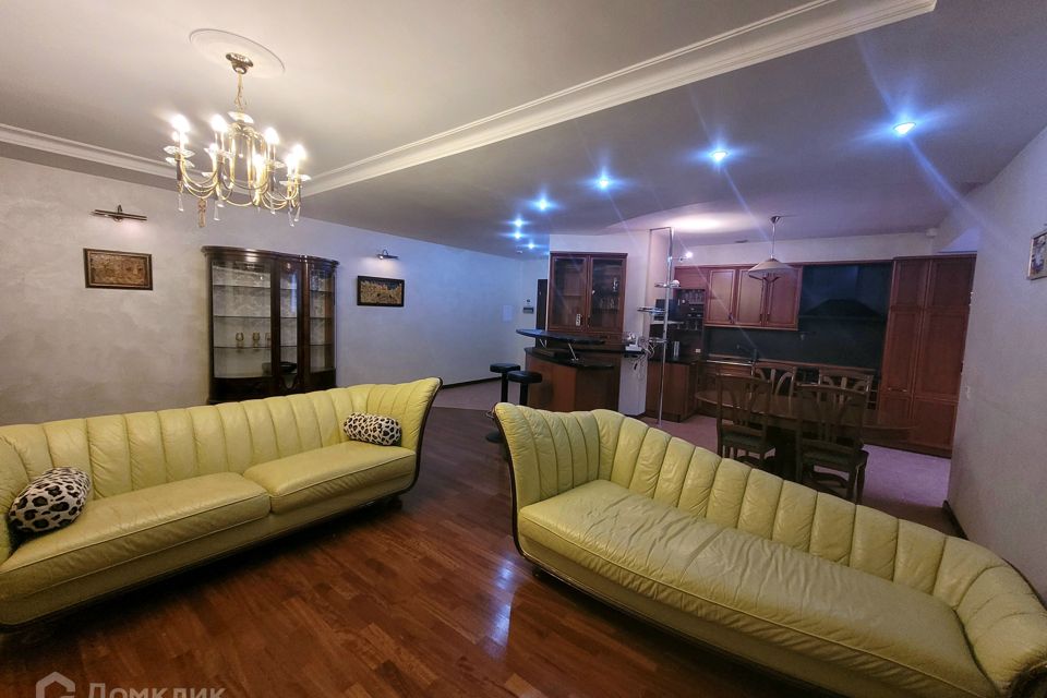 Сдаётся 3-комнатная квартира, 88 м²