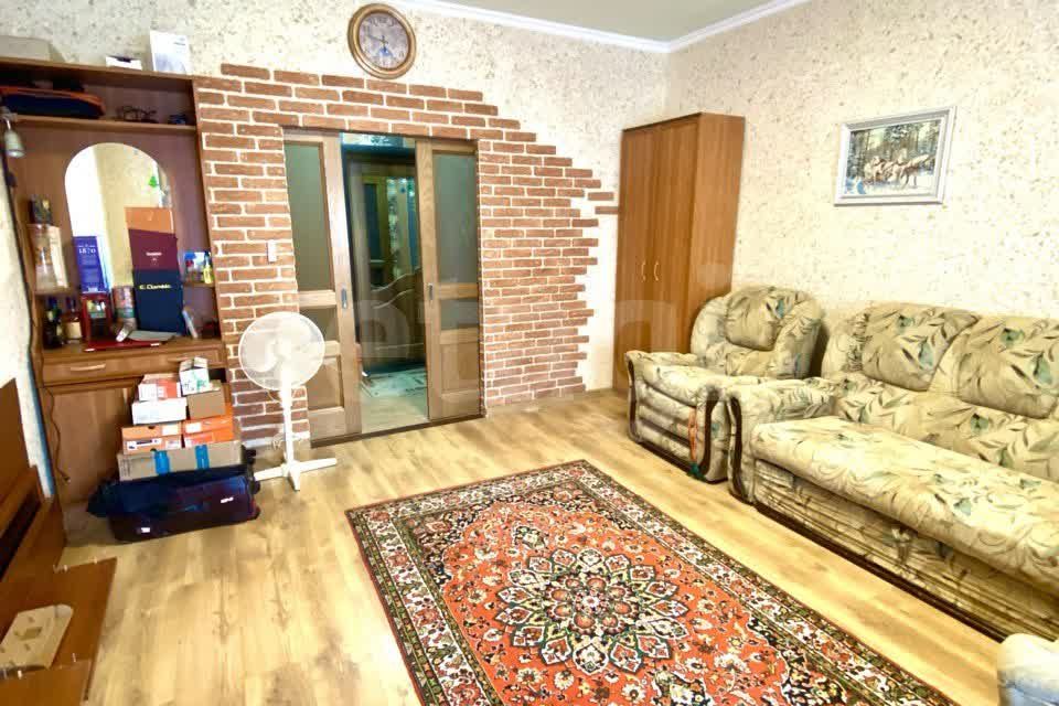 Продаётся 2-комнатная квартира, 60.4 м²