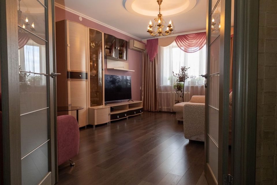 Продаётся 2-комнатная квартира, 75.8 м²