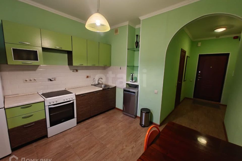 Продаётся 1-комнатная квартира, 42 м²