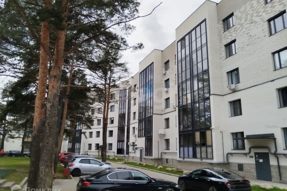 Продаётся 1-комнатная квартира, 42.8 м²