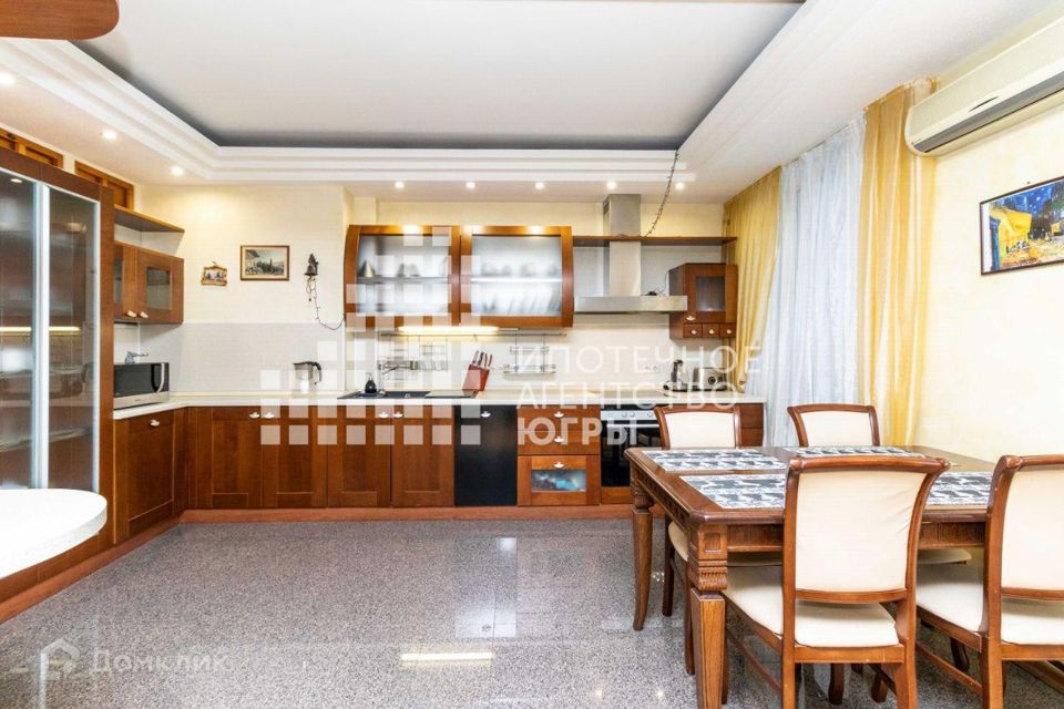 Продаётся 3-комнатная квартира, 119.1 м²