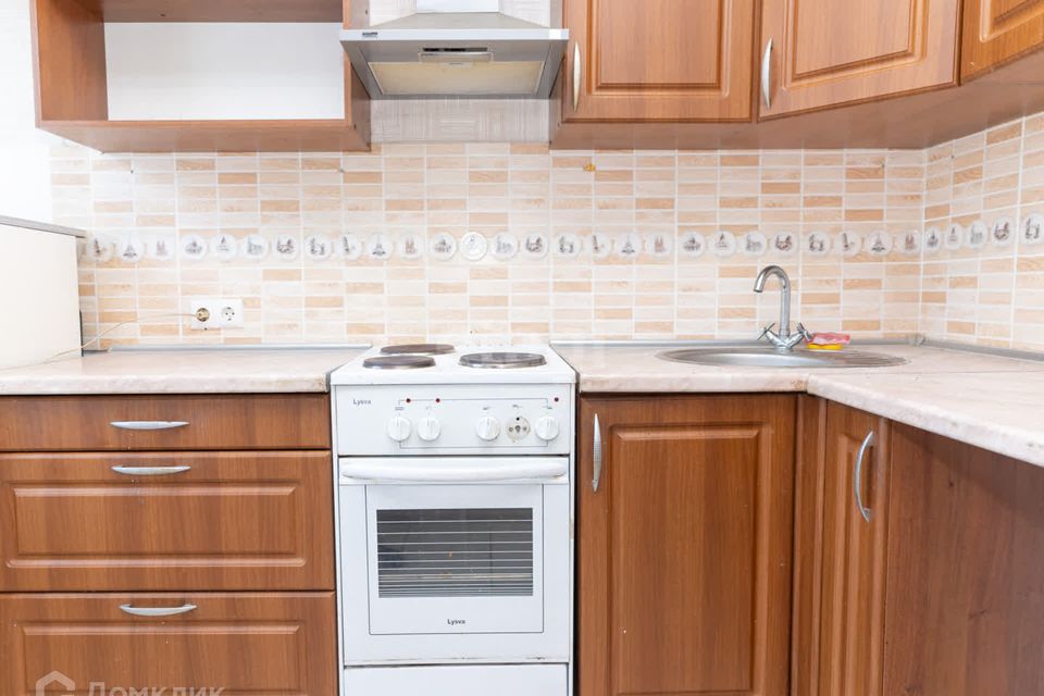 Продаётся комната в 2-комн. квартире, 43 м²
