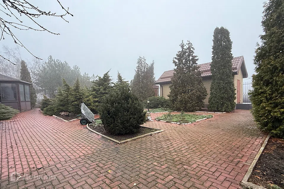Продаётся 2-этажный дом, 580 м²