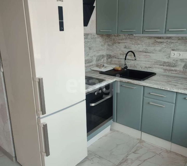 Продаётся 1-комнатная квартира, 44 м²