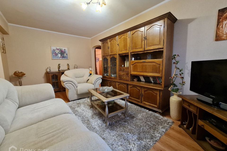 Продаётся 3-комнатная квартира, 61.7 м²