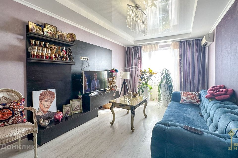 Продаётся 3-комнатная квартира, 75.6 м²