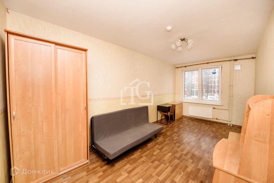 Продаётся 1-комнатная квартира, 41.9 м²