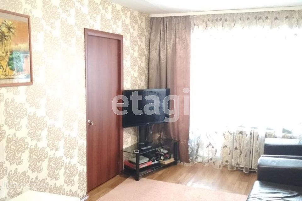 Продаётся 3-комнатная квартира, 54.5 м²