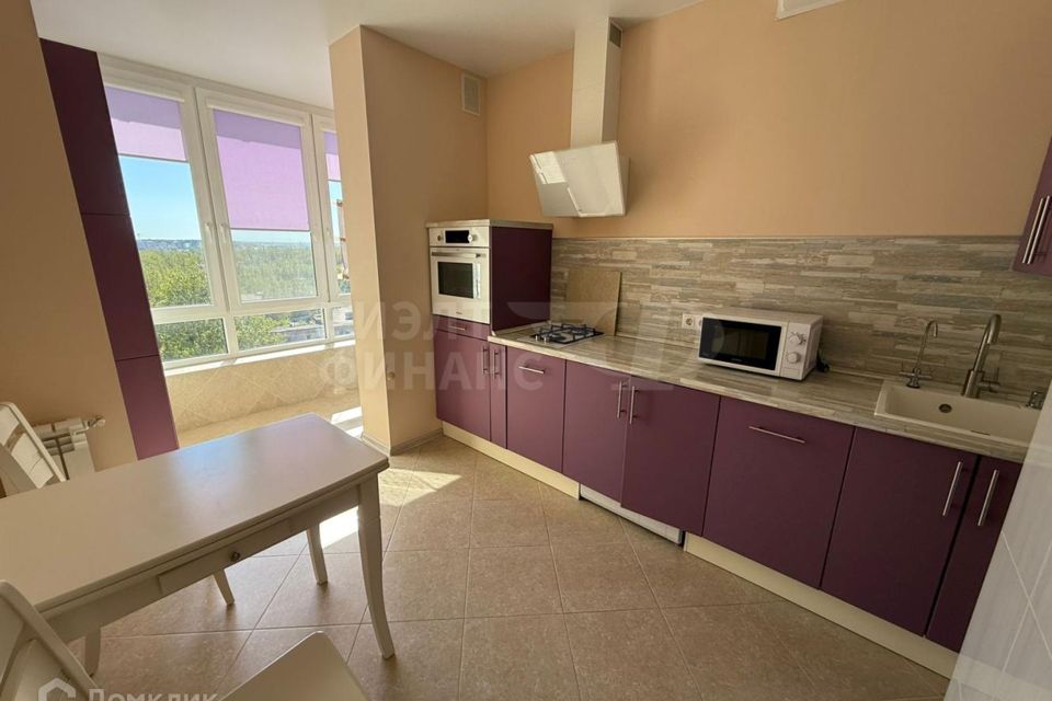 Продаётся 1-комнатная квартира, 42.1 м²