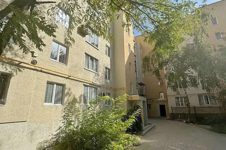 Продаётся 1-комнатная квартира, 44 м²