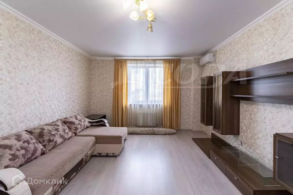 Продаётся 2-комнатная квартира, 65 м²