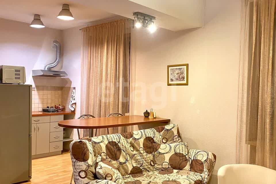 Продаётся 2-комнатная квартира, 47.6 м²
