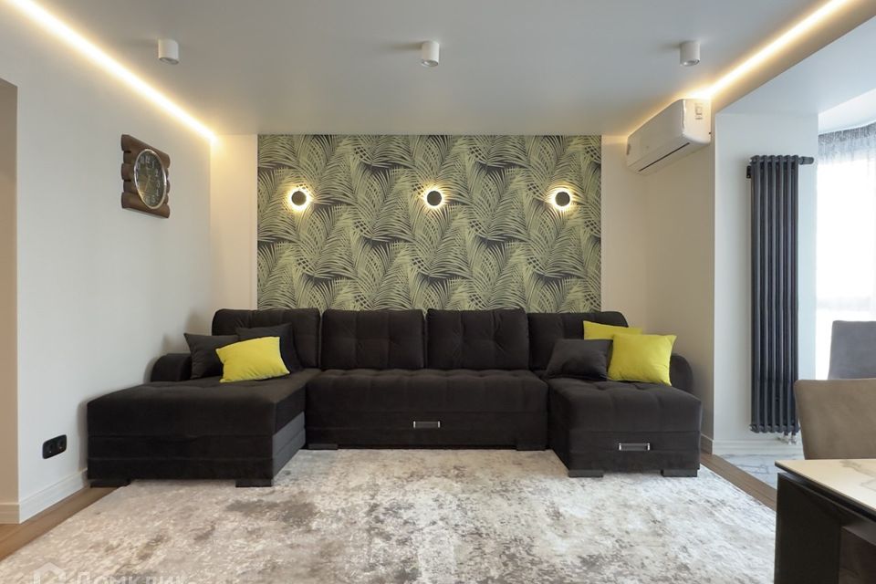 Продаётся 3-комнатная квартира, 106 м²