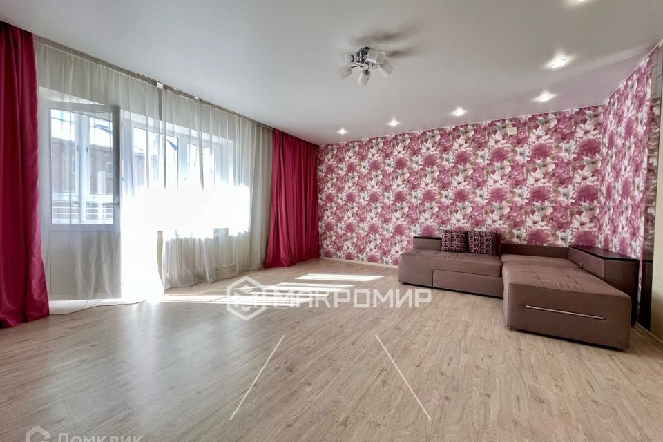 Продаётся 2-комнатная квартира, 77 м²
