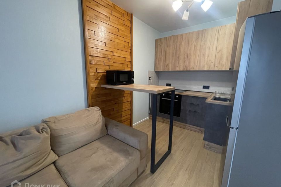 Продаётся 1-комнатная квартира, 42 м²