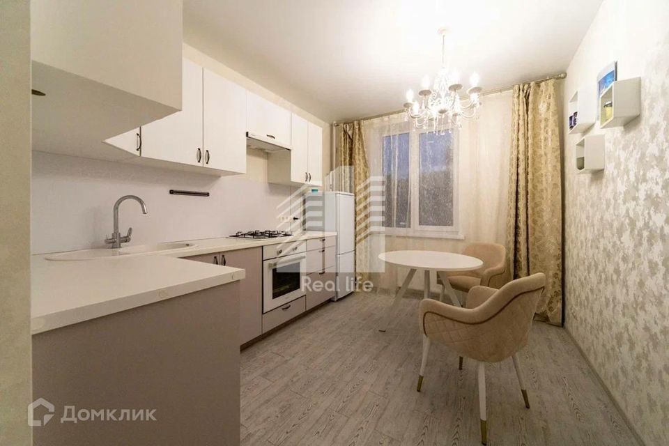 Продаётся 2-комнатная квартира, 61.2 м²