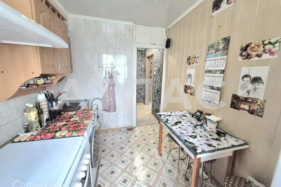 Продаётся 3-комнатная квартира, 57.3 м²