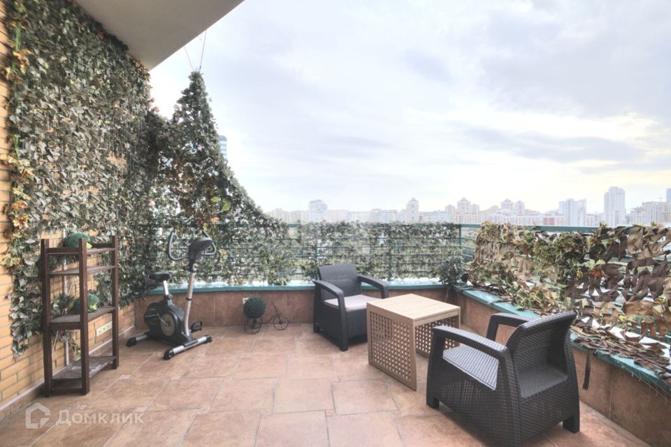 Сдаётся 4-комнатная квартира, 100 м²