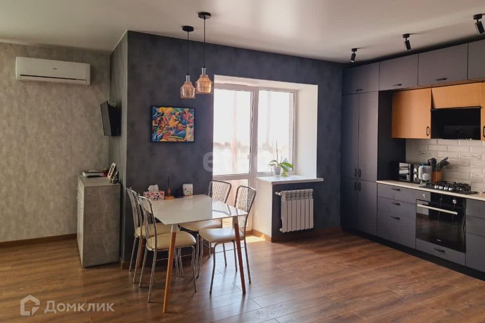 Продаётся 1-комнатная квартира, 49.1 м²