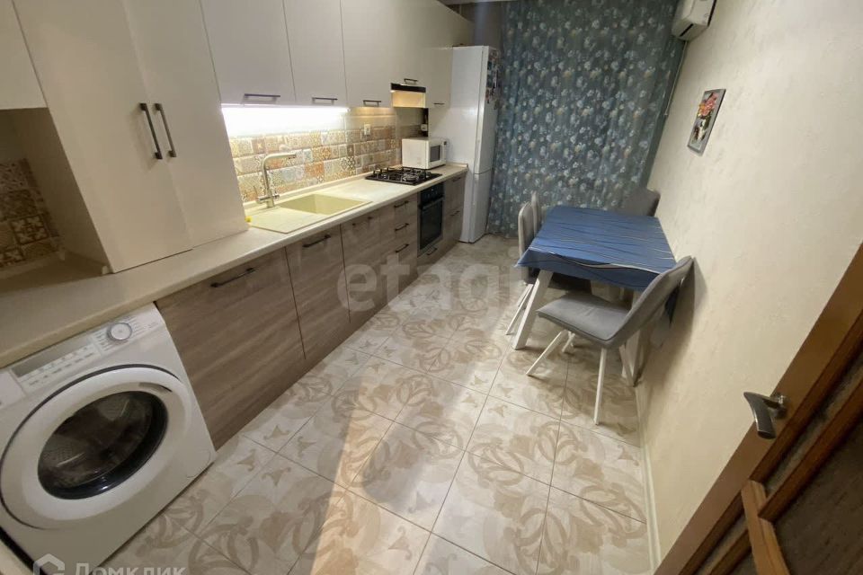 Продаётся 3-комнатная квартира, 65.2 м²