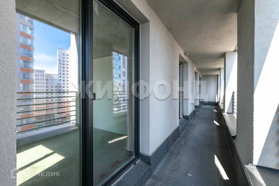Продаётся 1-комнатная квартира, 119.5 м²