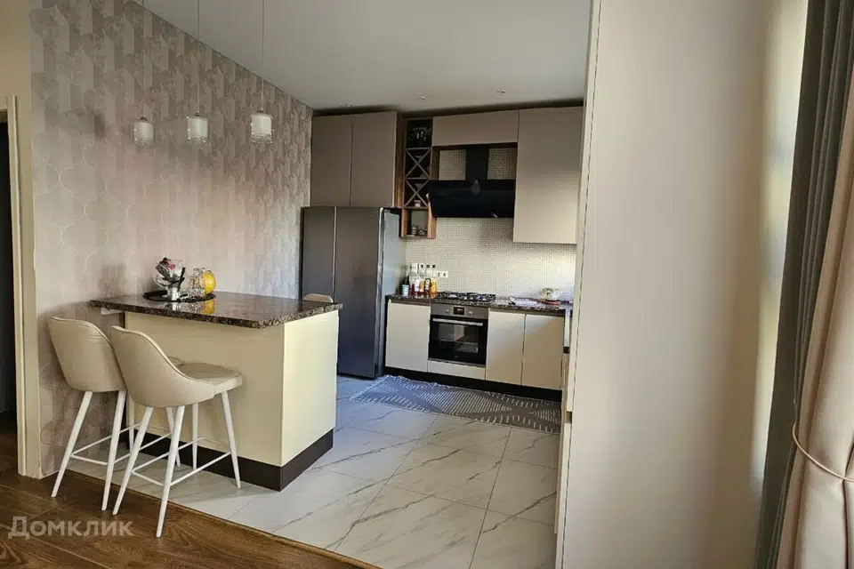 Продаётся 4-комнатная квартира, 85 м²