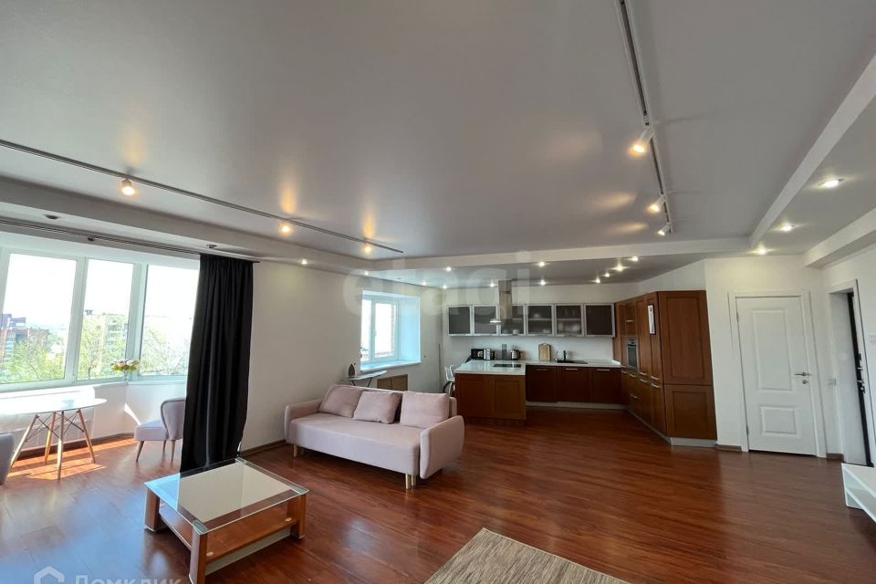 Сдаётся 1-комнатная квартира, 65 м²