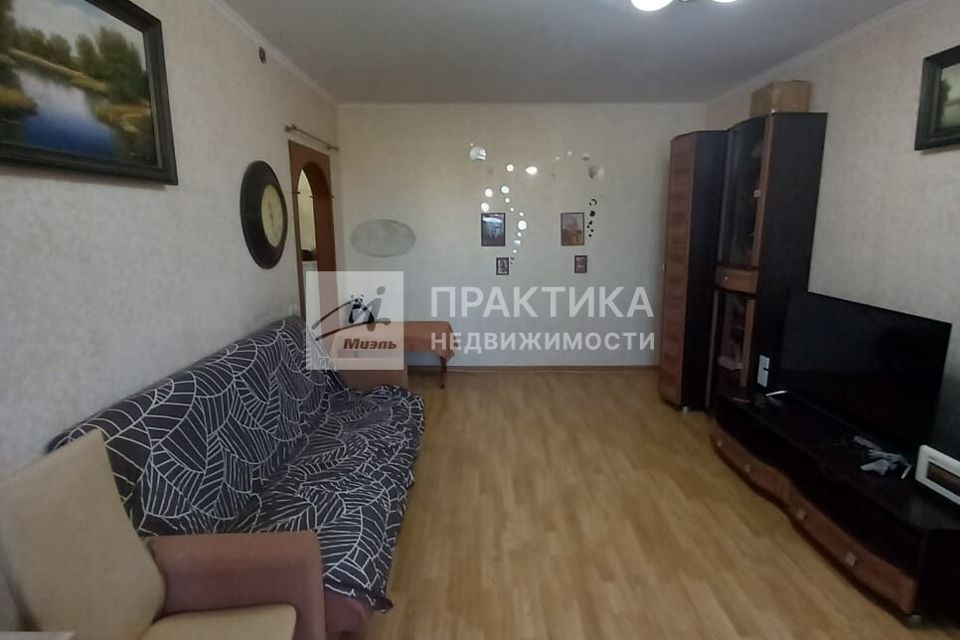 Продаётся 1-комнатная квартира, 37.1 м²
