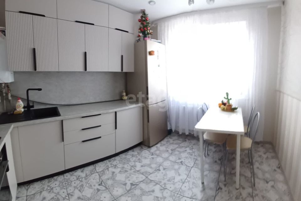 Продаётся 2-комнатная квартира, 53.6 м²