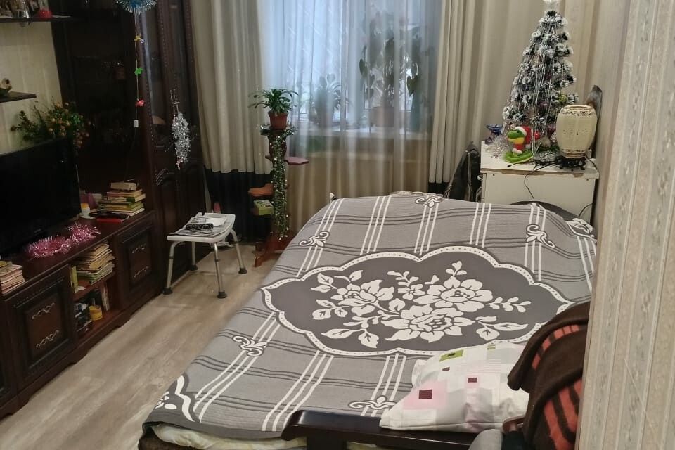 Продаётся комната в 3-комн. квартире, 15 м²