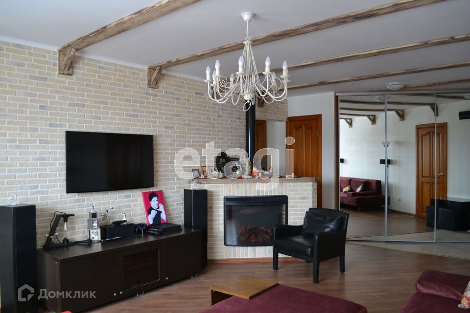 Продаётся 4-комнатная квартира, 89.4 м²